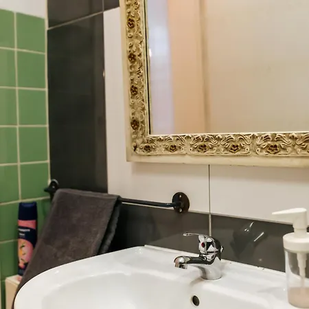 Daniela's Central 202 *