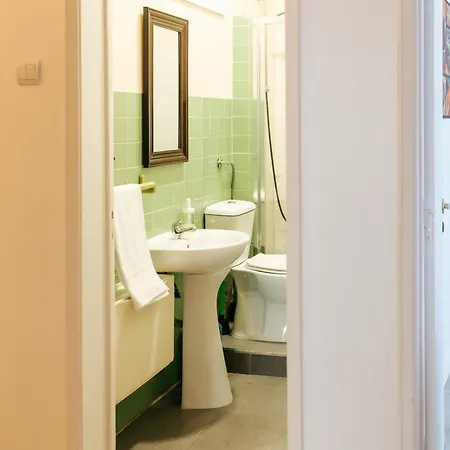 Daniela's Central 202 Pensionat *