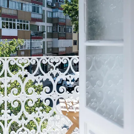 Daniela's Central 202 *